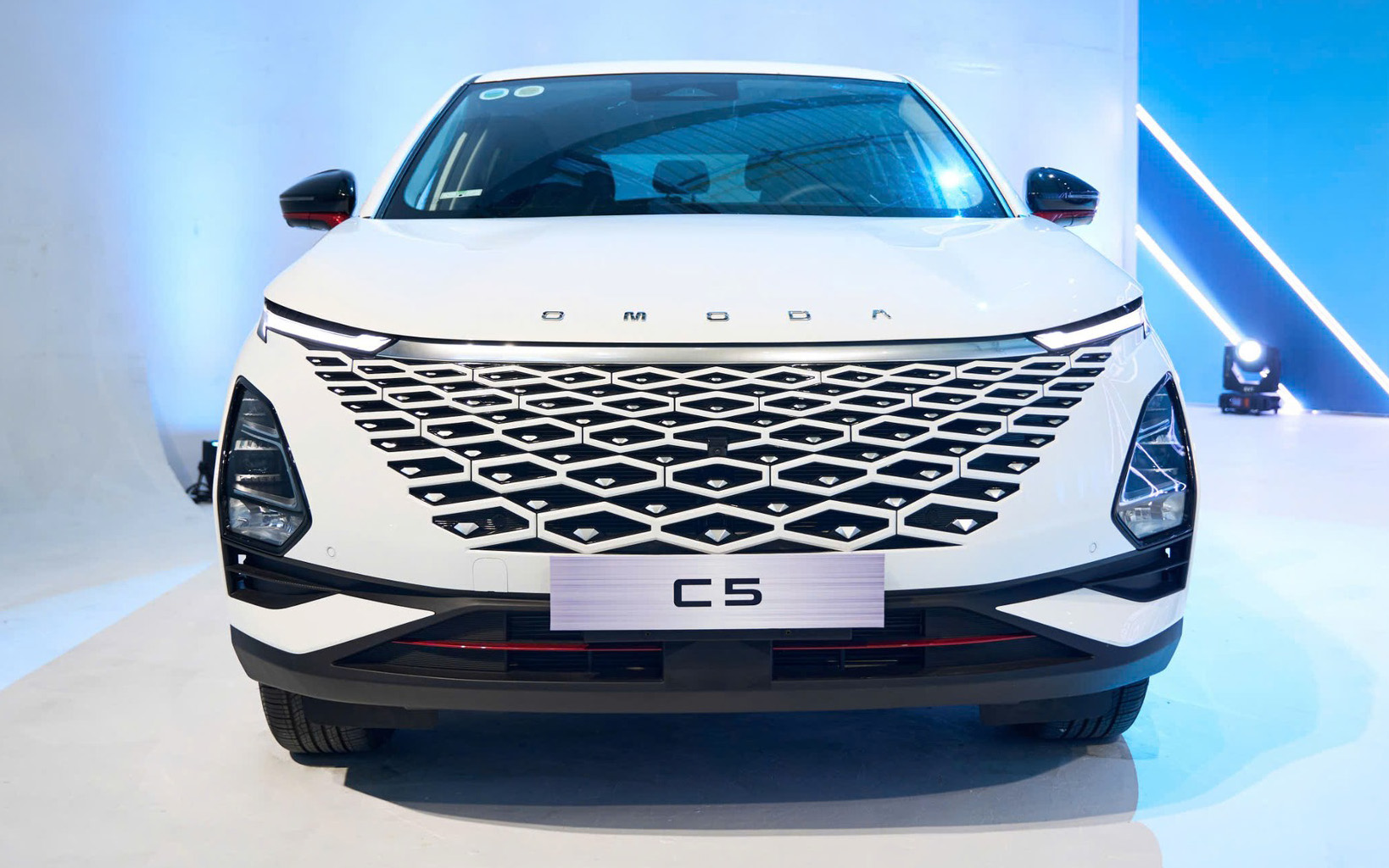 Top 5 Mẫu Xe SUV 7 Chỗ Đáng Mua Nhất Trong Tầm Giá Ước 1 Tỷ Đồng 3